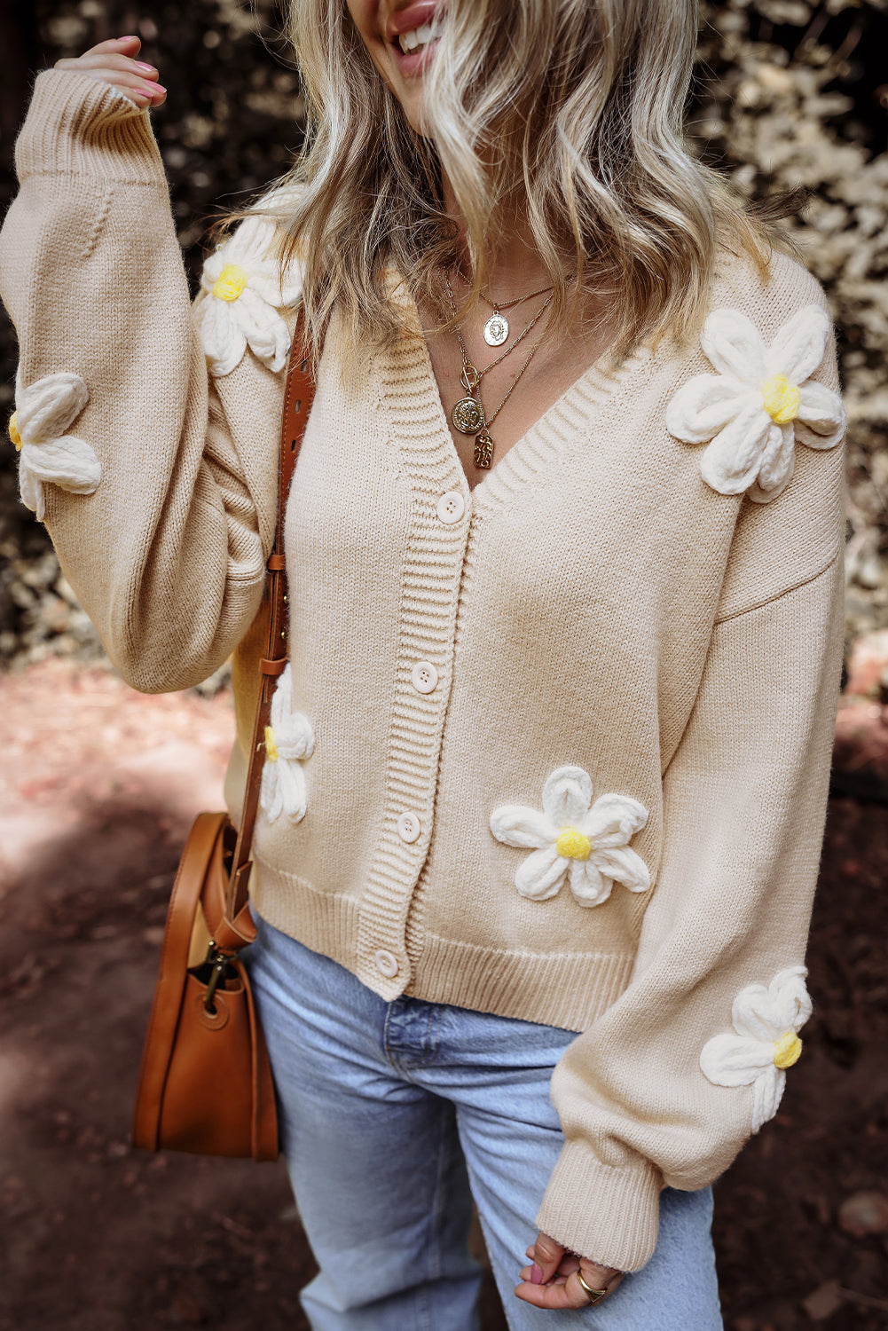 Cardigan élégant boutonné sur le devant a décor de fleurs