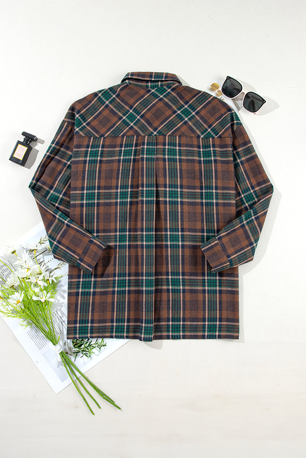 Veste chemise boutonnée à carreaux et poches poitrine