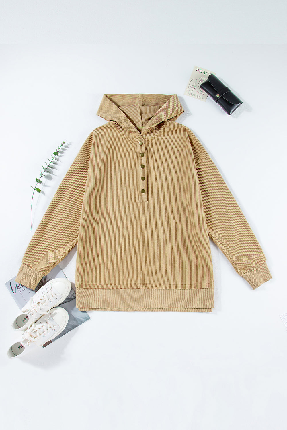 Sweat a capuche surdimensionné en tricot côtelé uni boutonné a épaules tombantes
