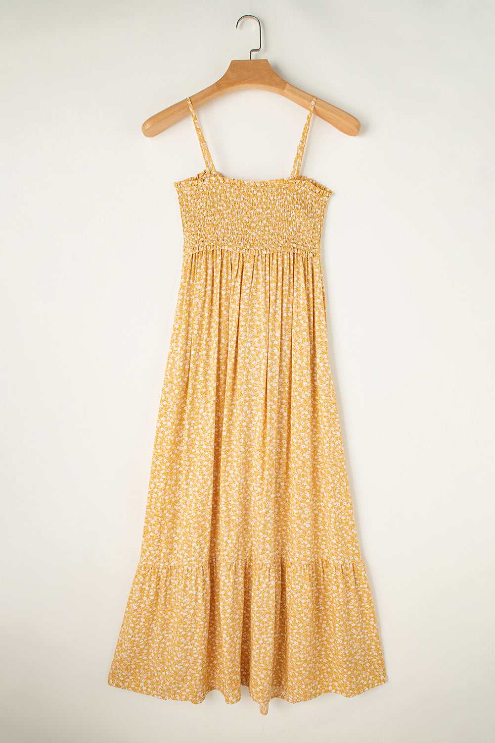 Robe longue florale smockée taille haute à froufrous