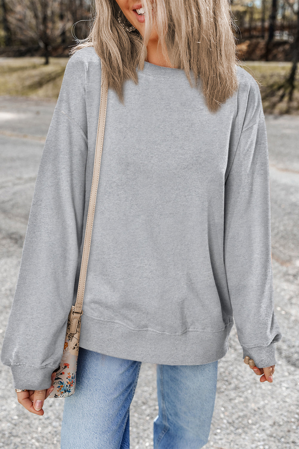 Sweat-shirt uni a col rond et épaules tombantes