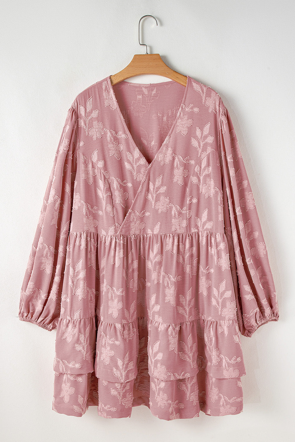 Robe a volants et volants a plusieurs niveaux avec surplis floral et col en V, grande taille
