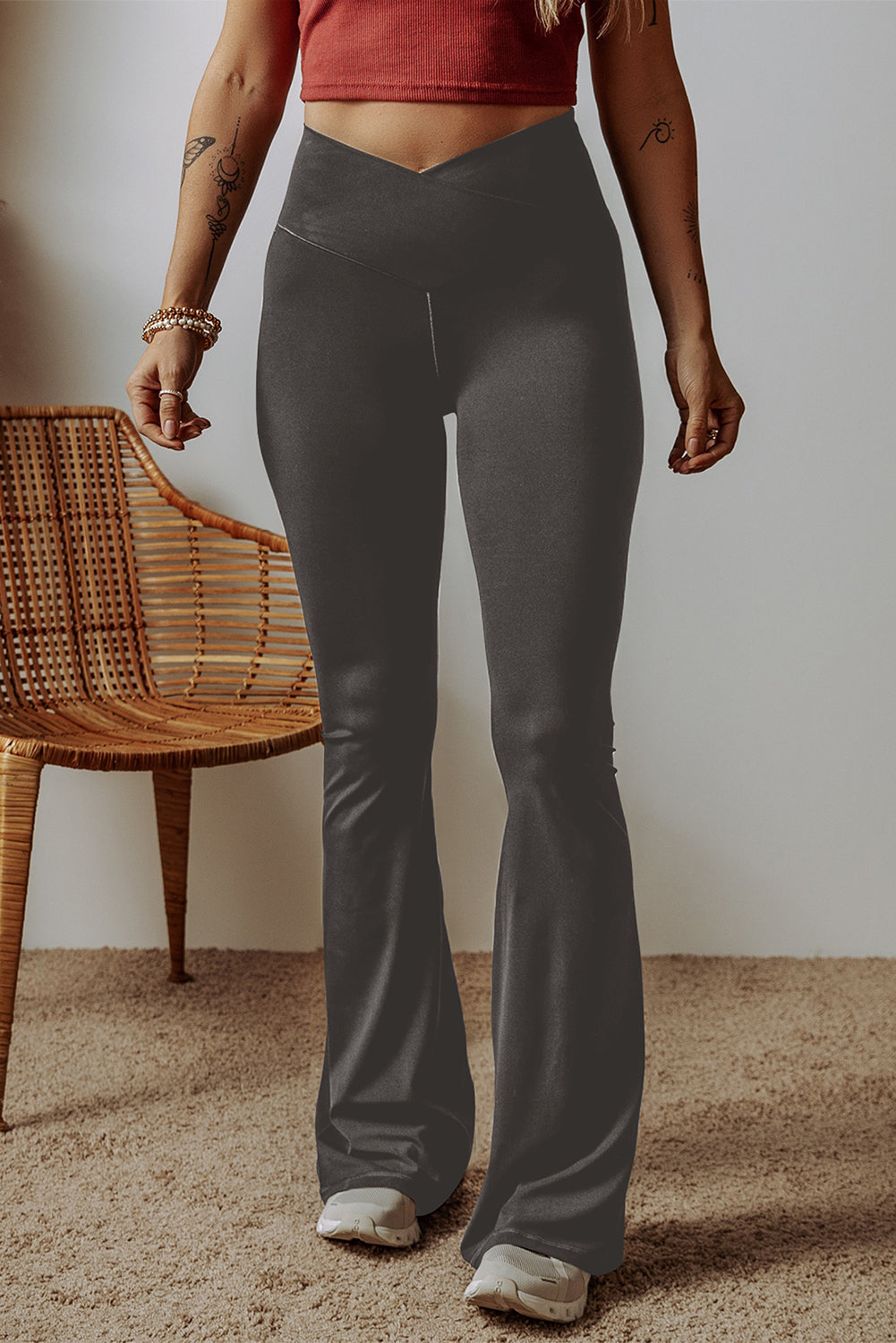Legging évasé taille haute en forme de V