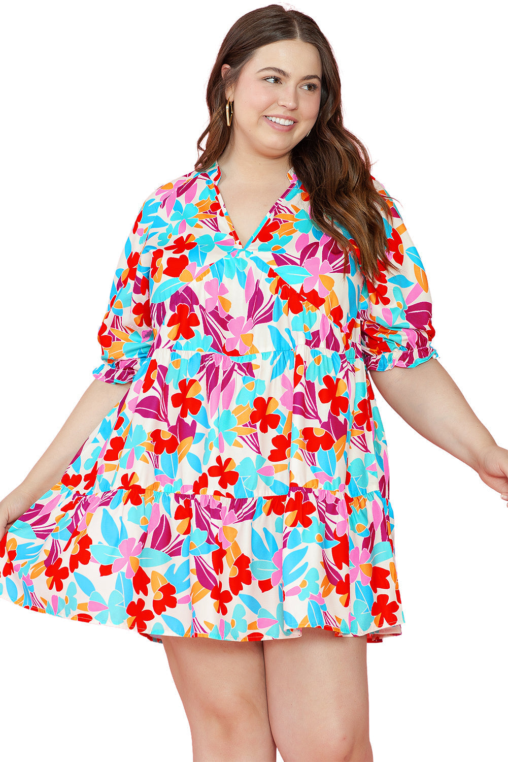 Robe grande taille fleurie à volants et col en V