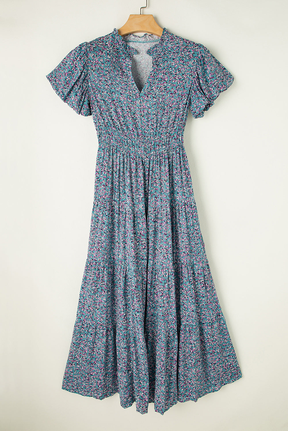 Robe longue imprimée a col en V et froncée a manches courtes bouffantes