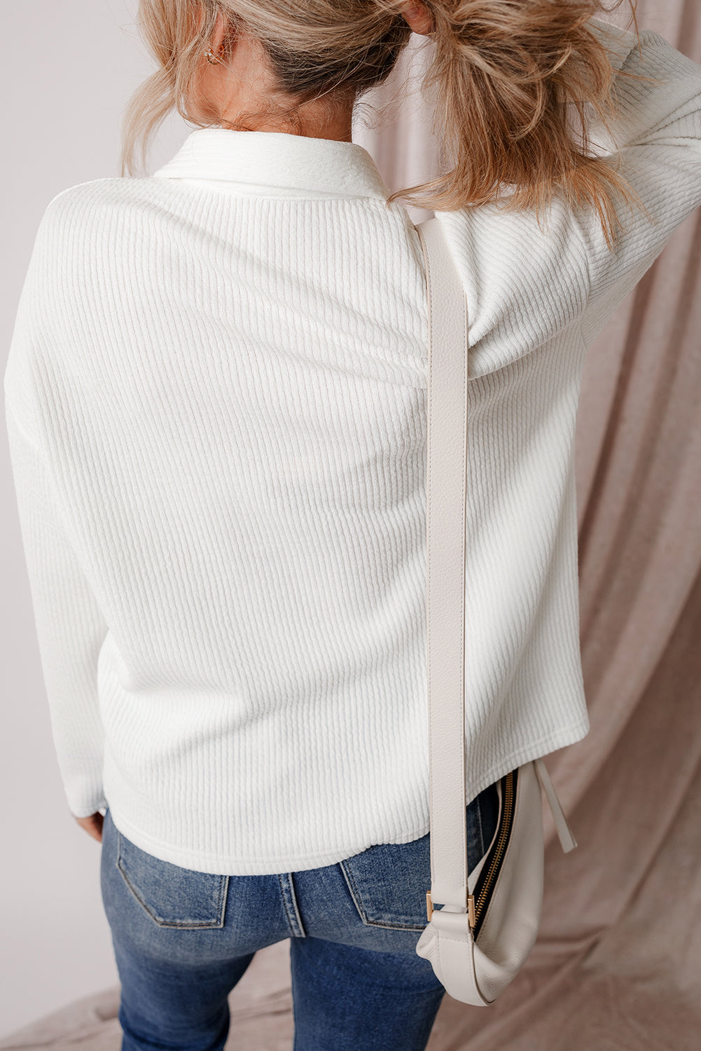 Veste a manches longues boutonnée en velours côtelé de couleur unie