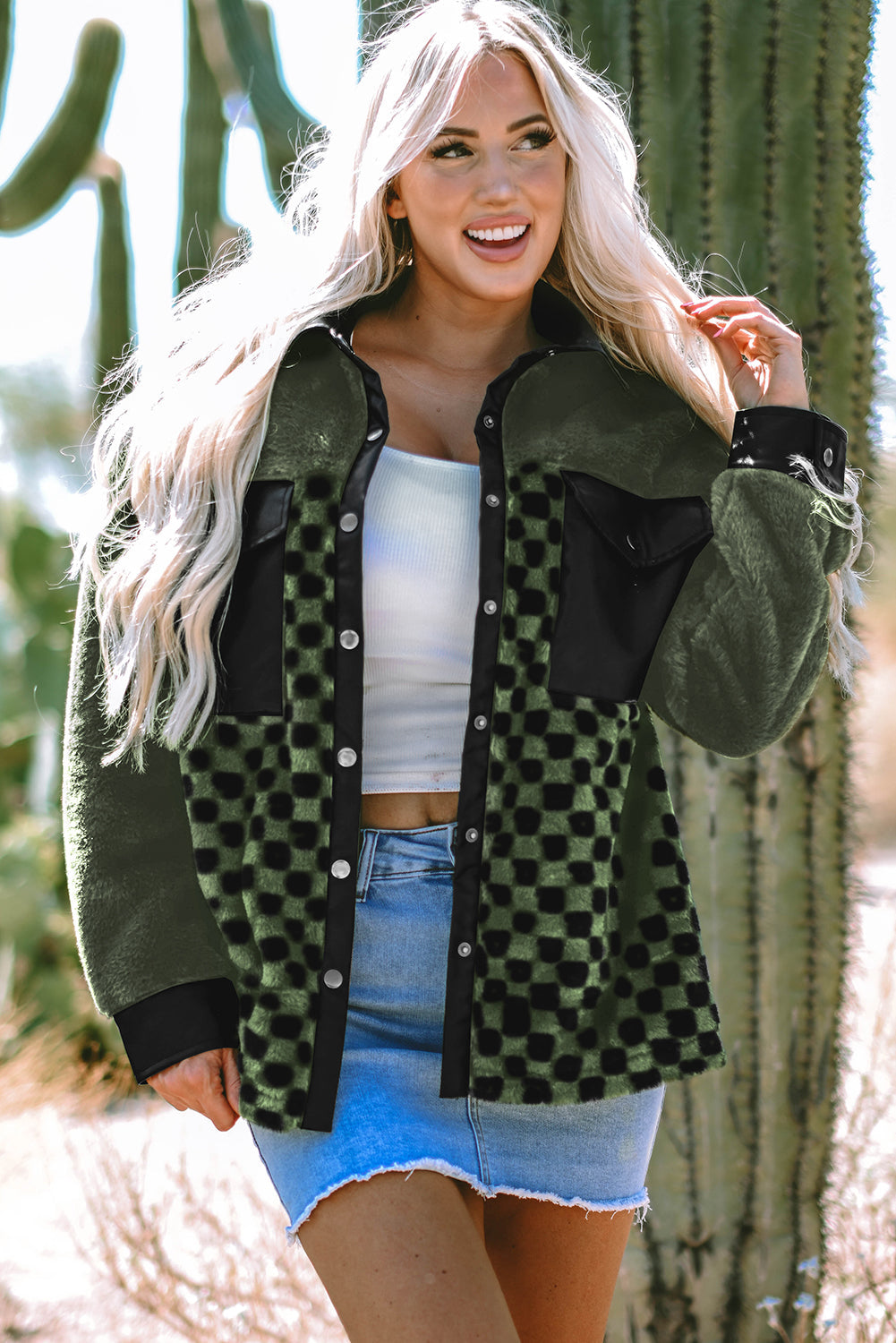 Veste en molleton a damier avec poche a rabat et boutons-pression