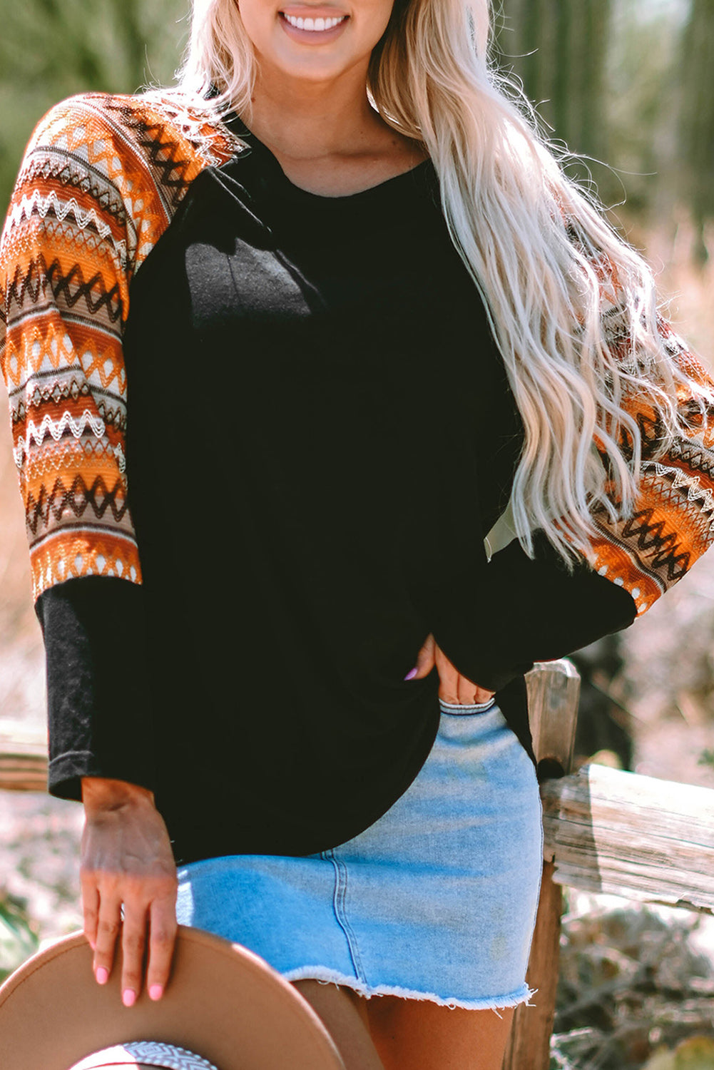 T-shirt a manches longues et patchwork raglan a imprimé géométrique