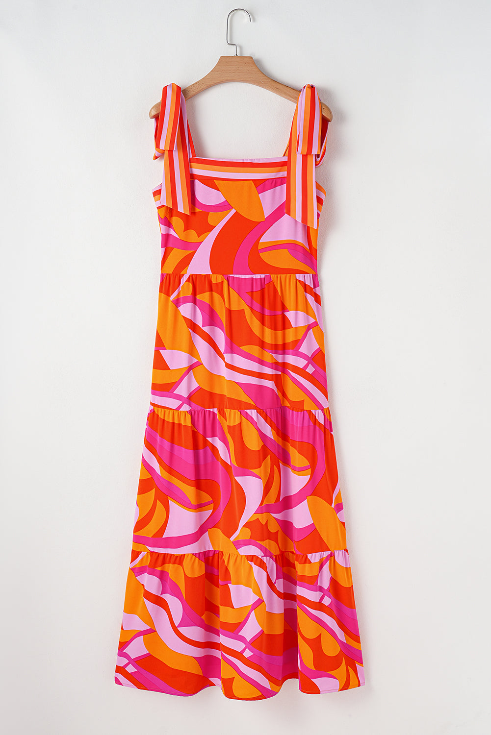 Robe longue taille haute à imprimé abstrait et épaules nouées