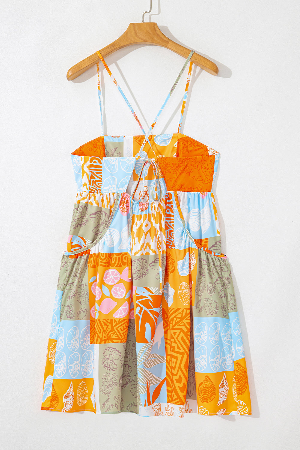Robe d'été fluide à nouer et imprimé patchwork de coquillages