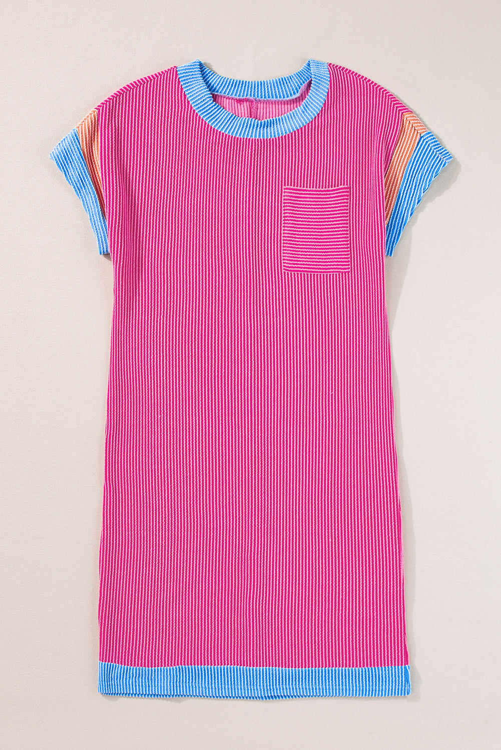 Robe t-shirt texturée avec poche plaquée et bords color block