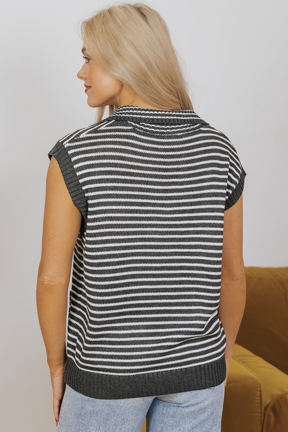 Gilet pull a col en V avec poches