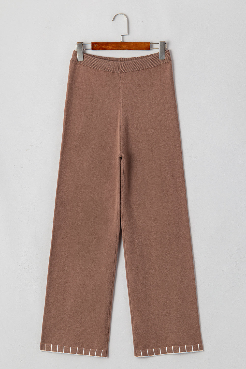 Pantalon tricoté taille haute a jambe droite