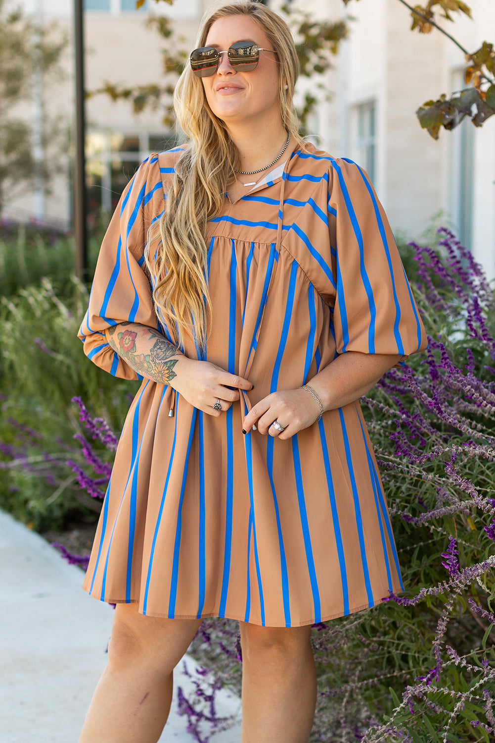 Robe babydoll a manches 3/4 et imprimé rayé contrasté, grande taille