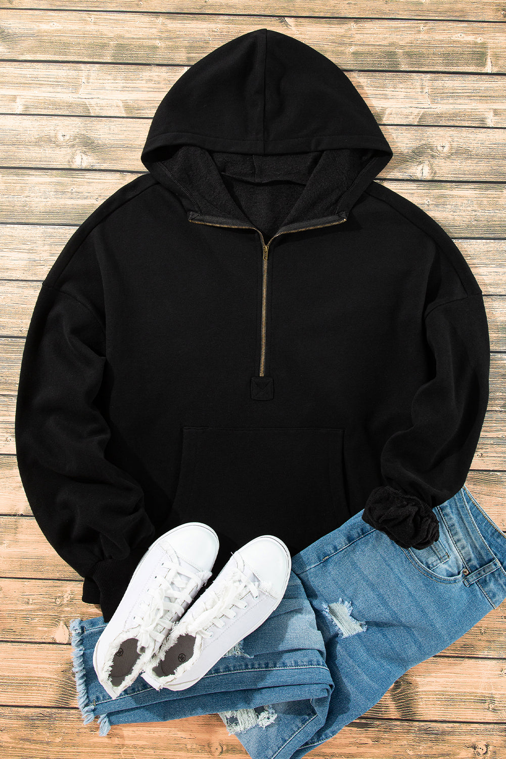 Sweat a capuche ample avec demi-fermeture éclair et poches kangourou doublées en polaire