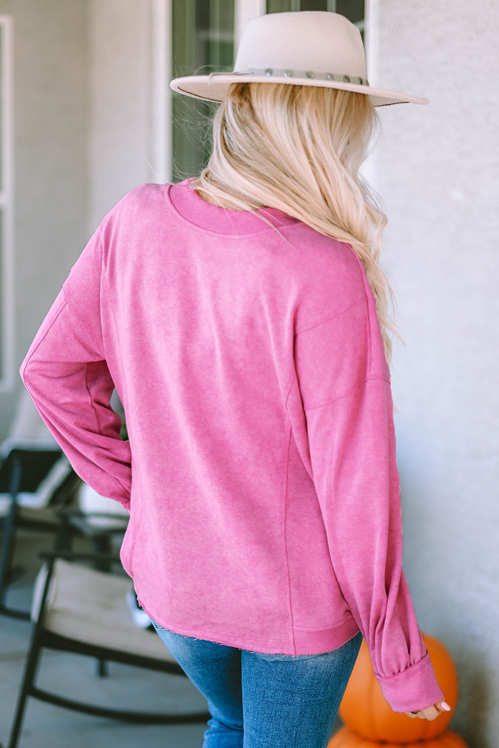Sweat-shirt oversize torsadé avec coutures apparentes et dos ouvert