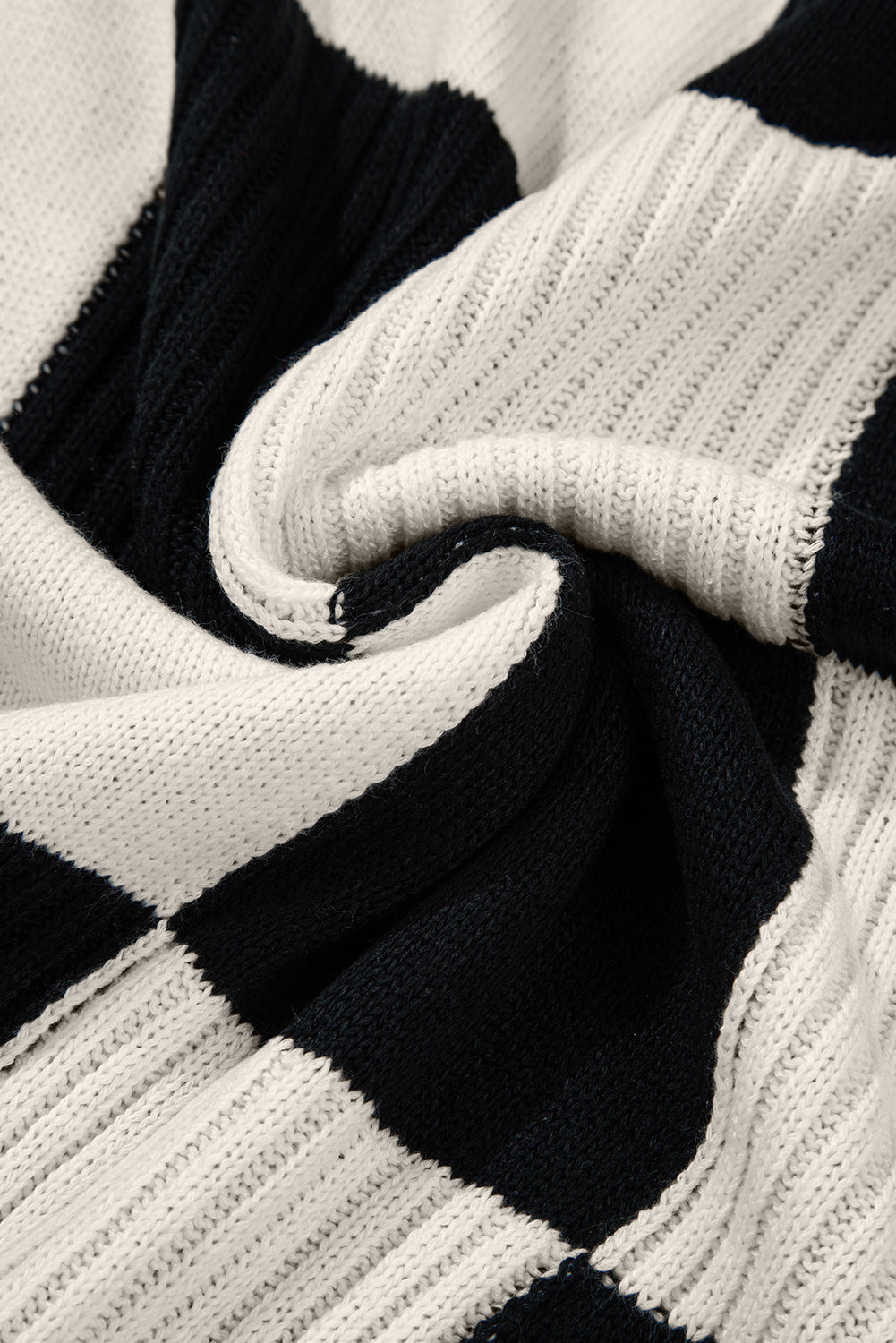 Pull a carreaux et manches courtes a col rond et blocs de couleurs