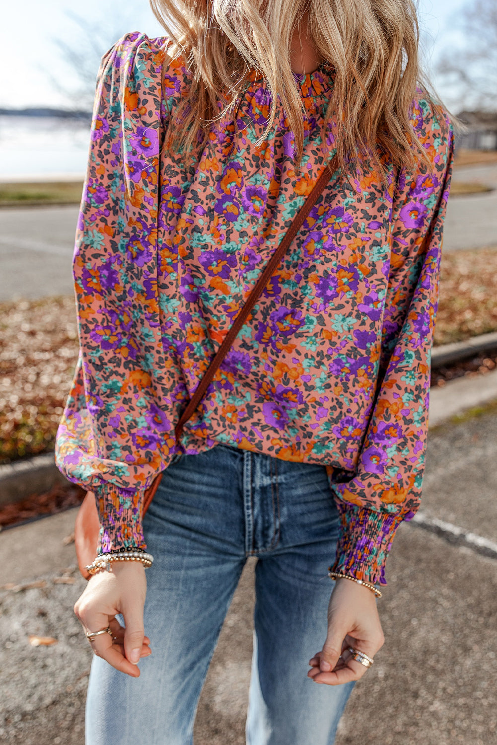 Blouse à col rond à volants et manchettes froncées à imprimé floral