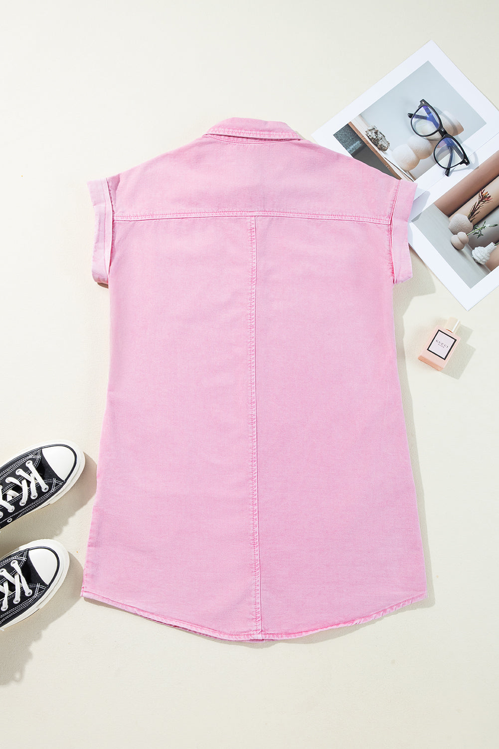 Robe chemise en jean à manches courtes et double poche poitrine