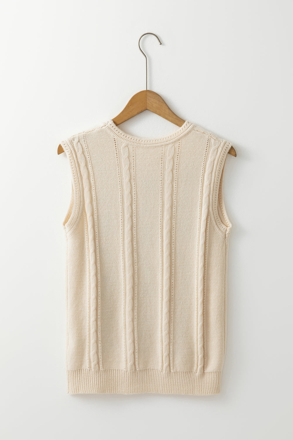 Gilet pull en tricot torsadé floral brodé