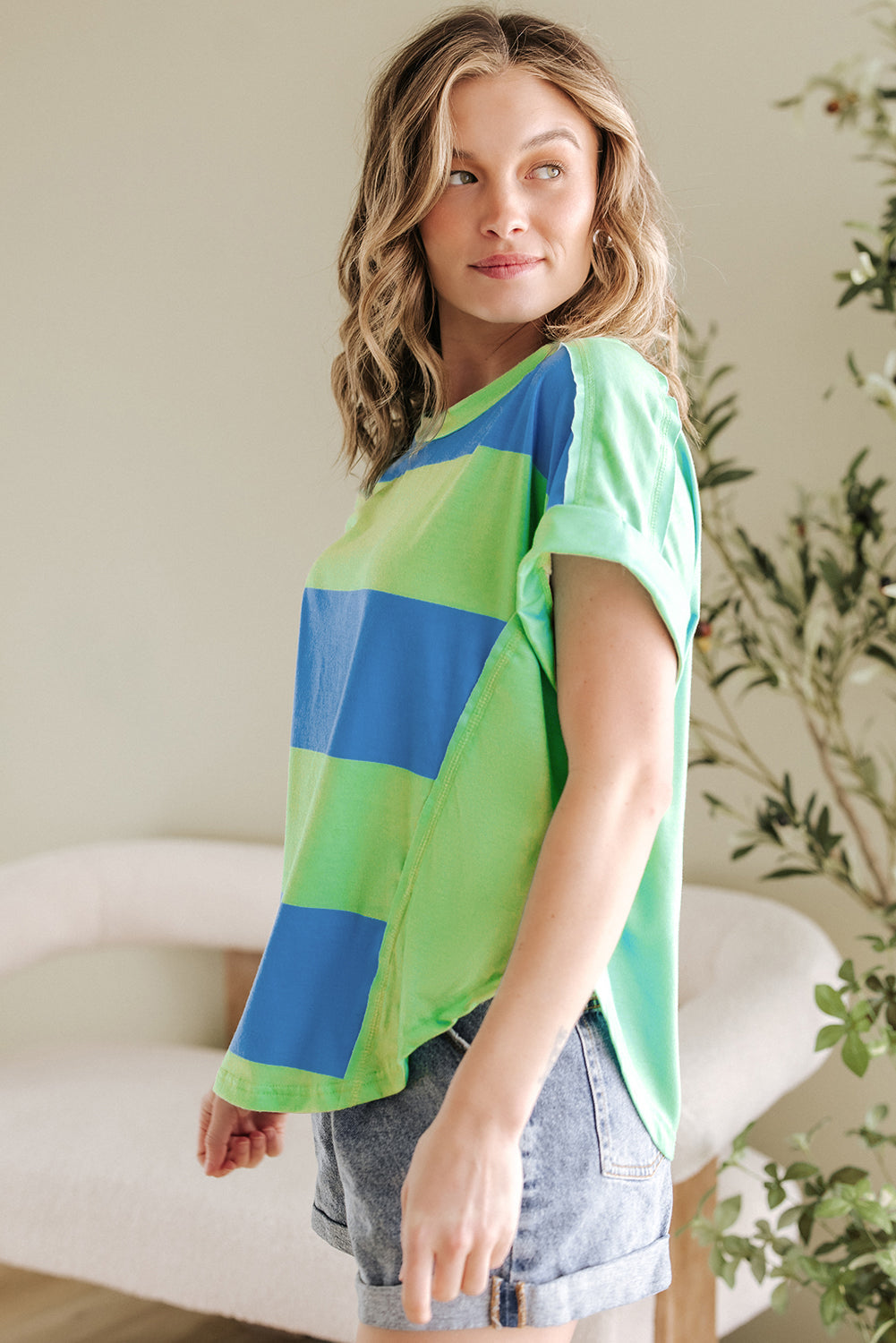 T-shirt ample à ourlet arrondi et colorblock