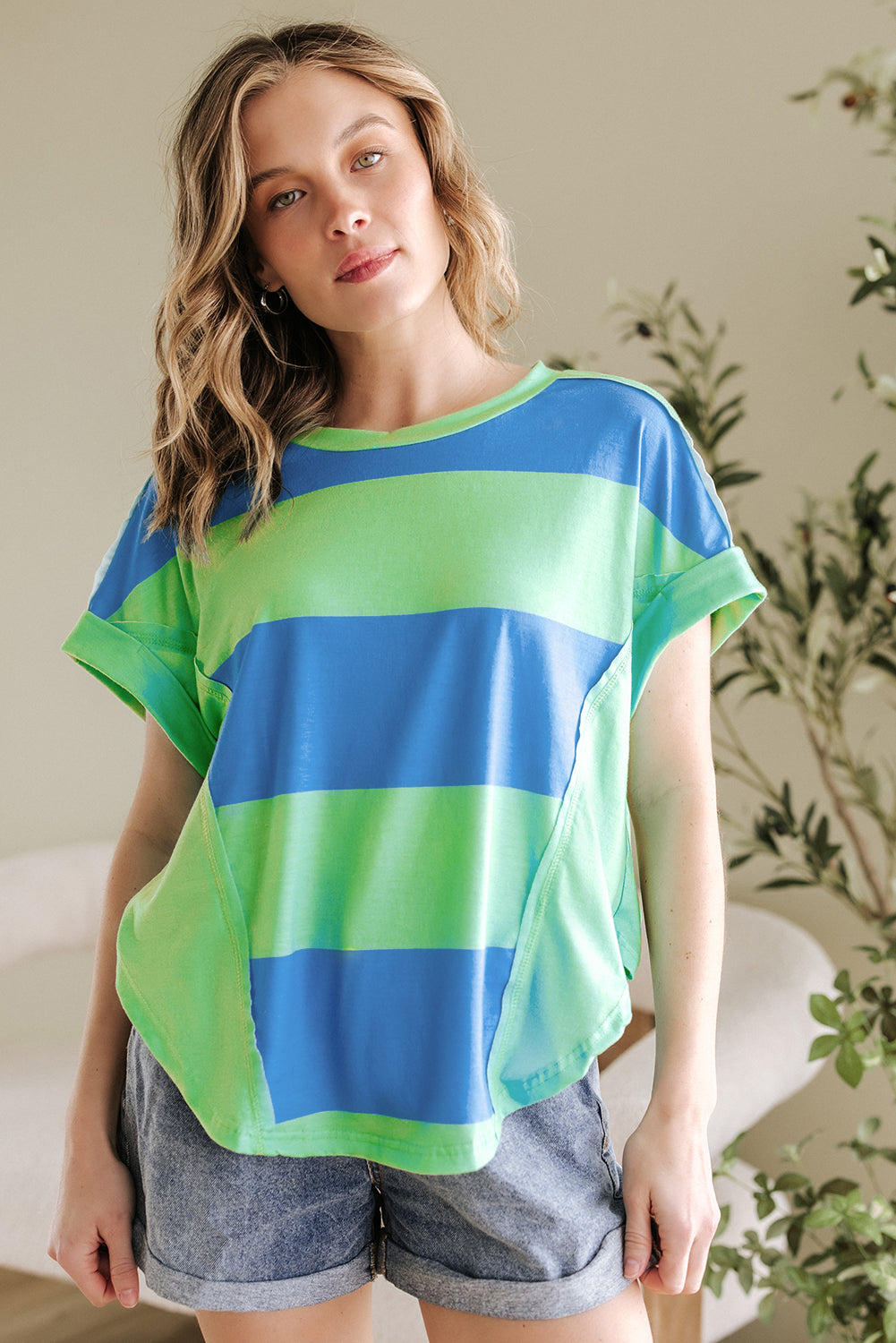 T-shirt ample à ourlet arrondi et colorblock