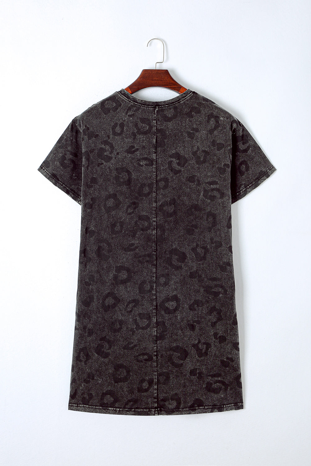 Robe t-shirt léopard délavée vintage avec poches