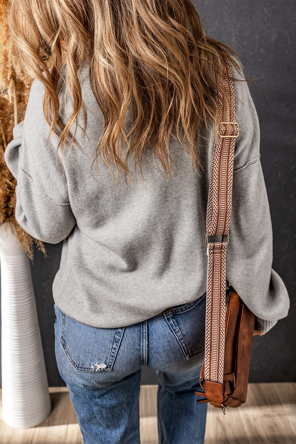Pull en tricot à col roulé, épaules tombantes et manches bulles