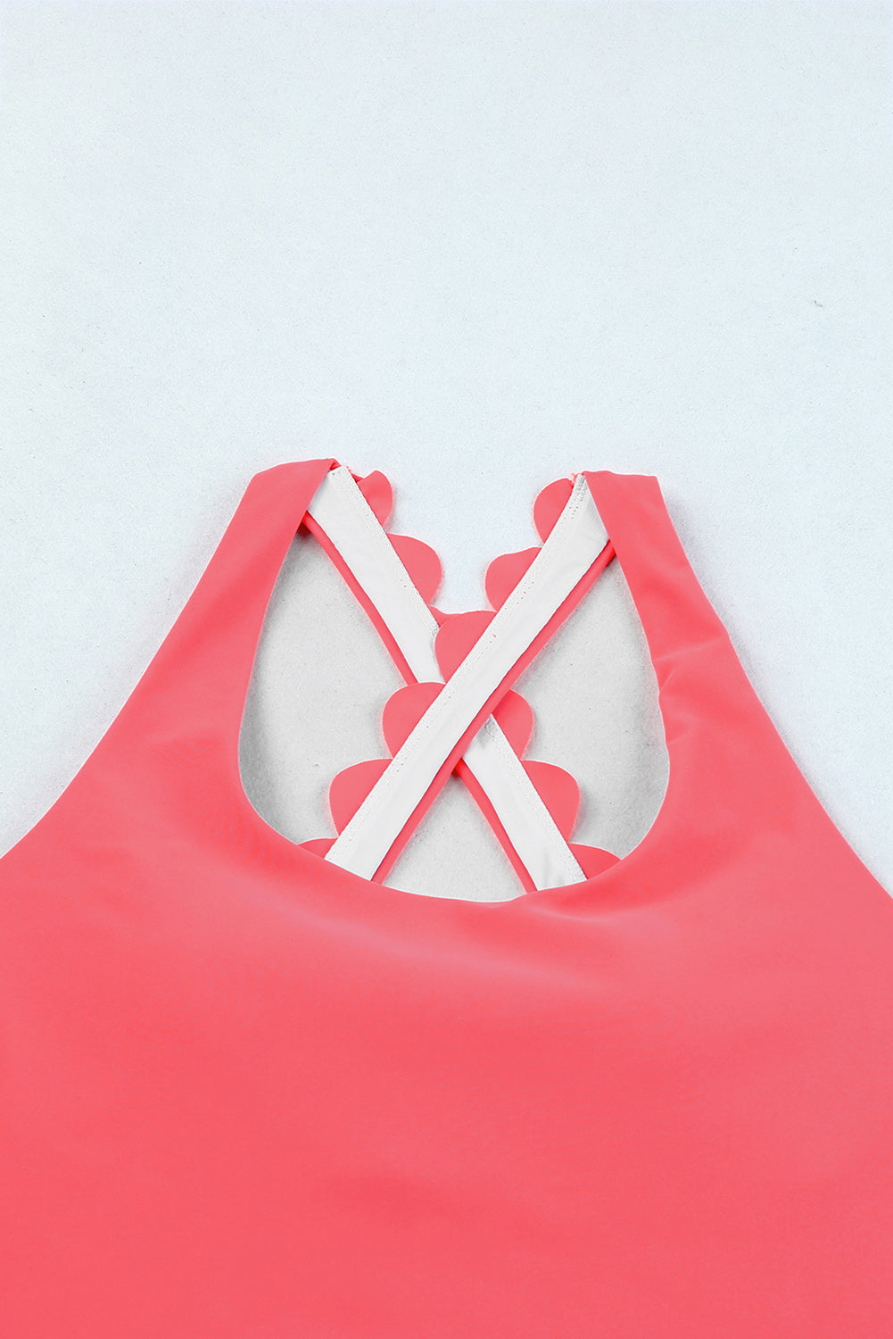 Bikini festonné croisé taille haute