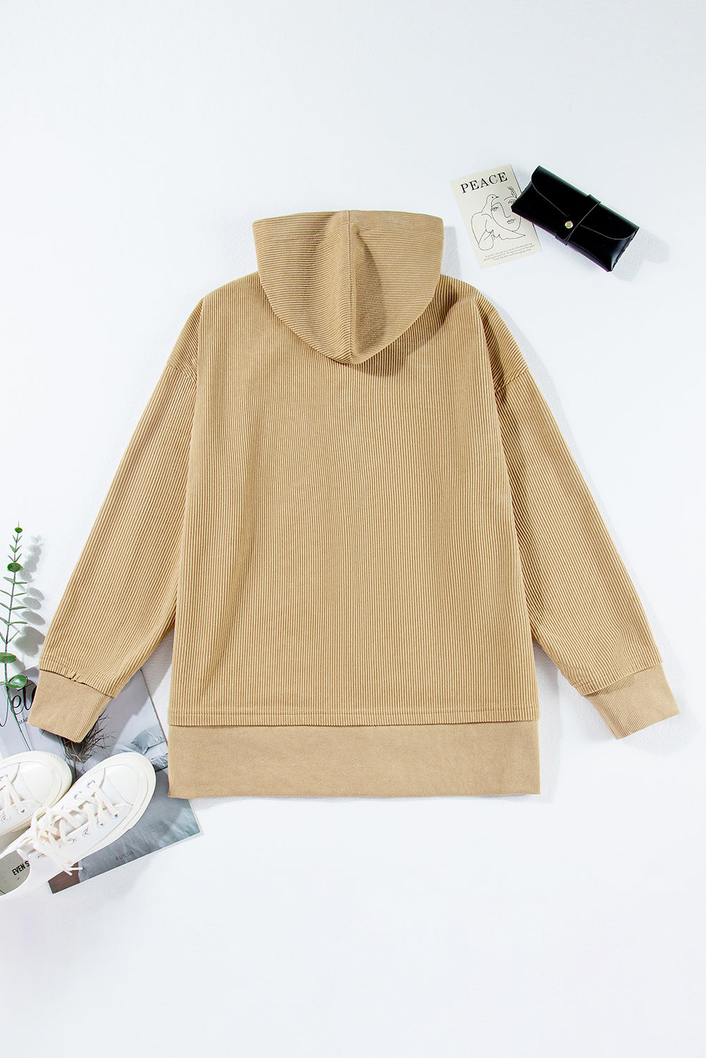 Sweat a capuche surdimensionné en tricot côtelé uni boutonné a épaules tombantes