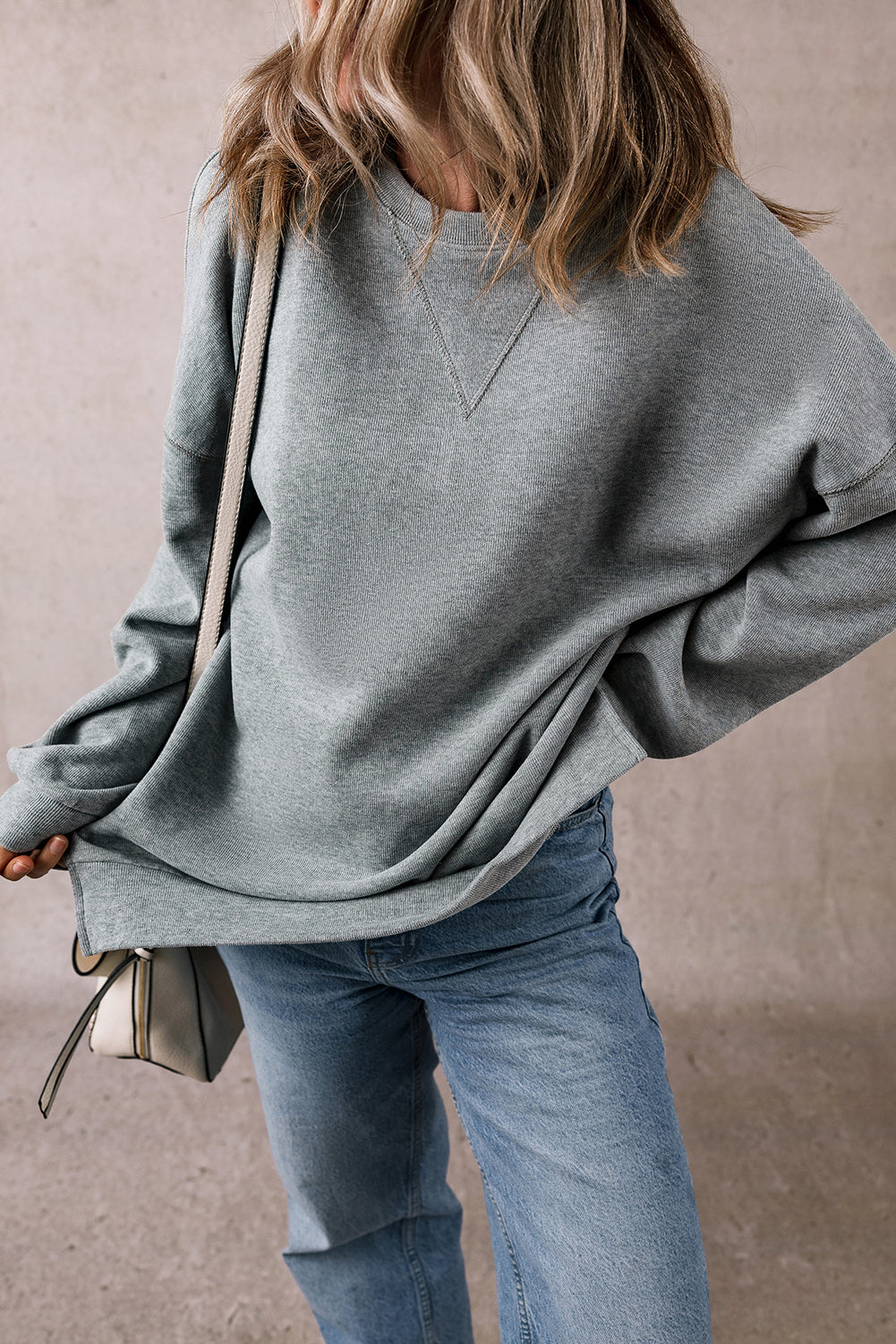 Sweat-shirt surdimensionné à épaules tombantes et fente latérale