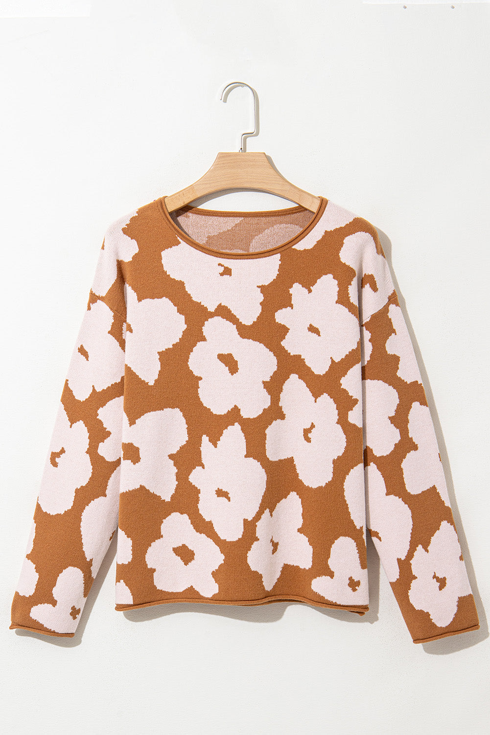 Pull ample a manches longues et col rond a motif floral