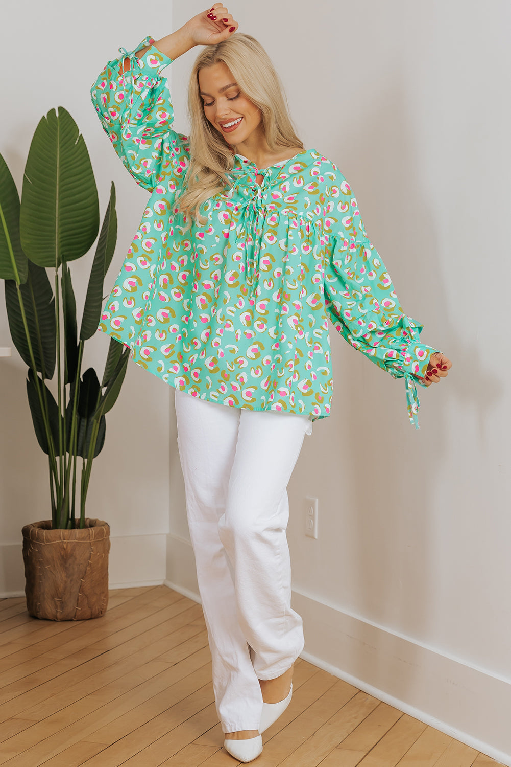 Chemisier babydoll a lacets et imprimé abstrait a manches lanternes
