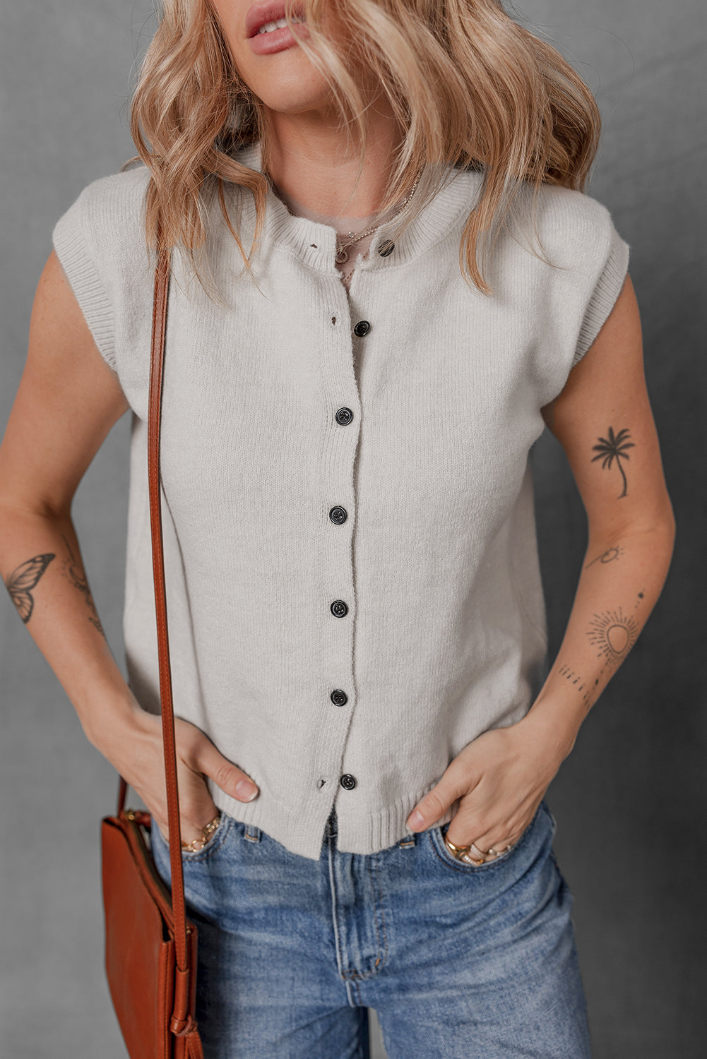Gilet pull boutonné a col rond