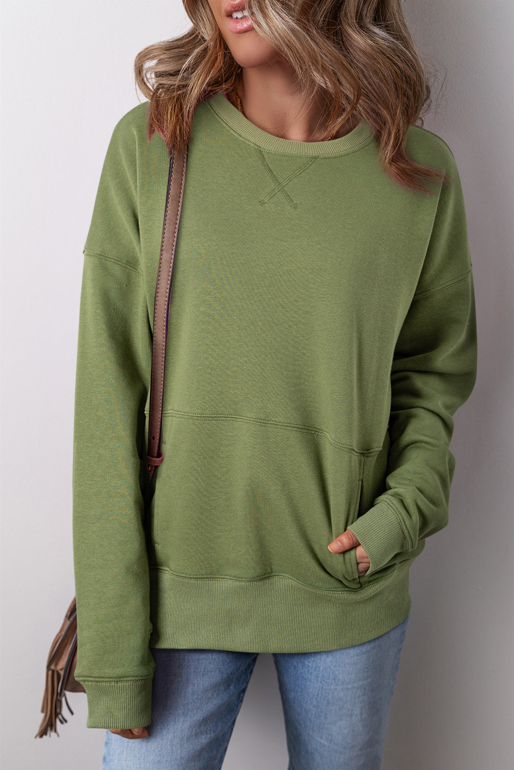 Sweat-shirt ample avec poches et coutures croisées à épaules tombantes