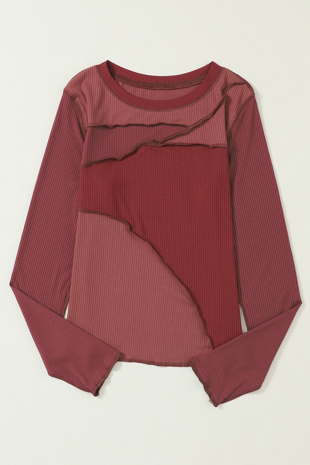 Haut en tricot cotelé à blocs de couleurs et coutures exposées