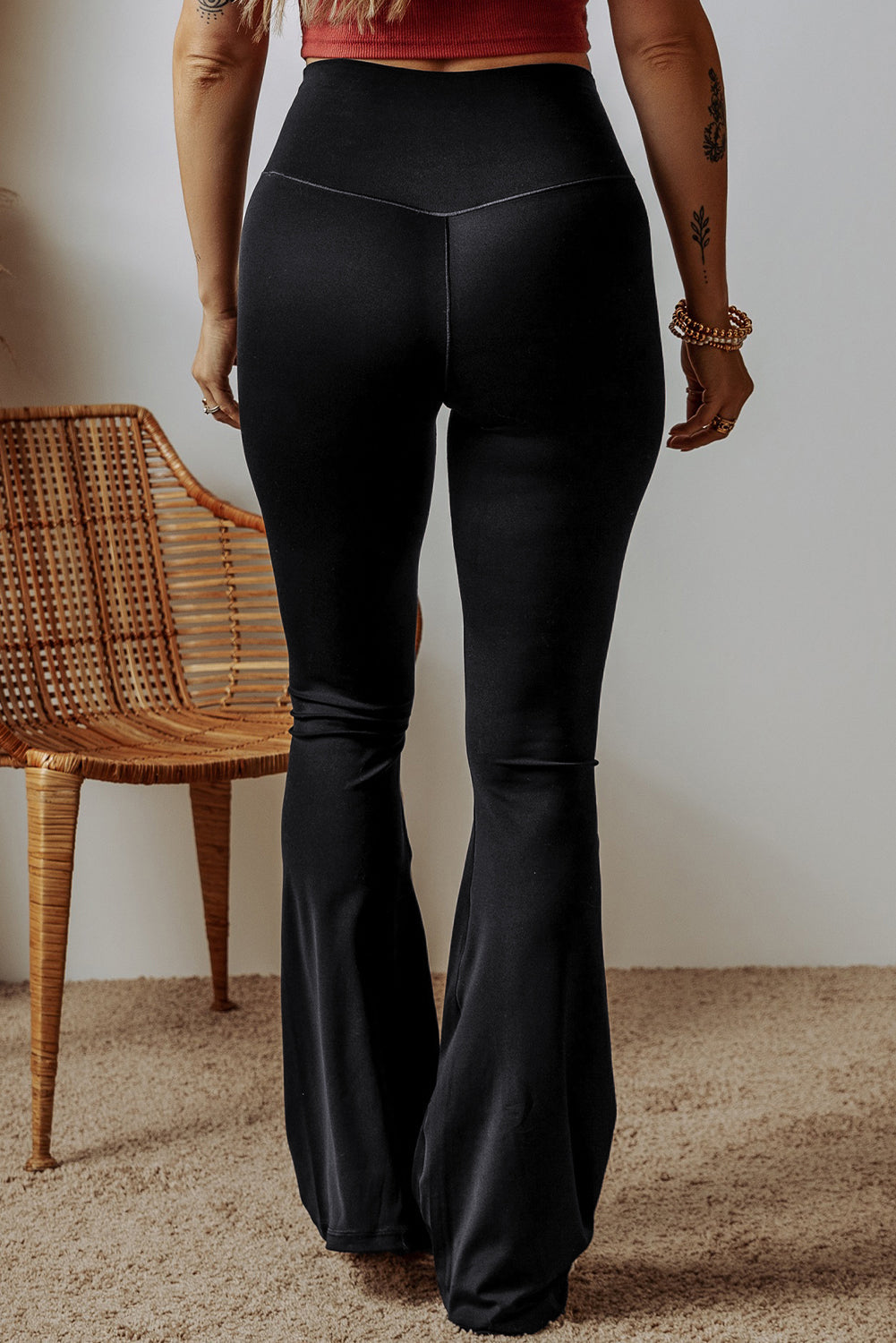 Legging évasé taille haute en forme de V