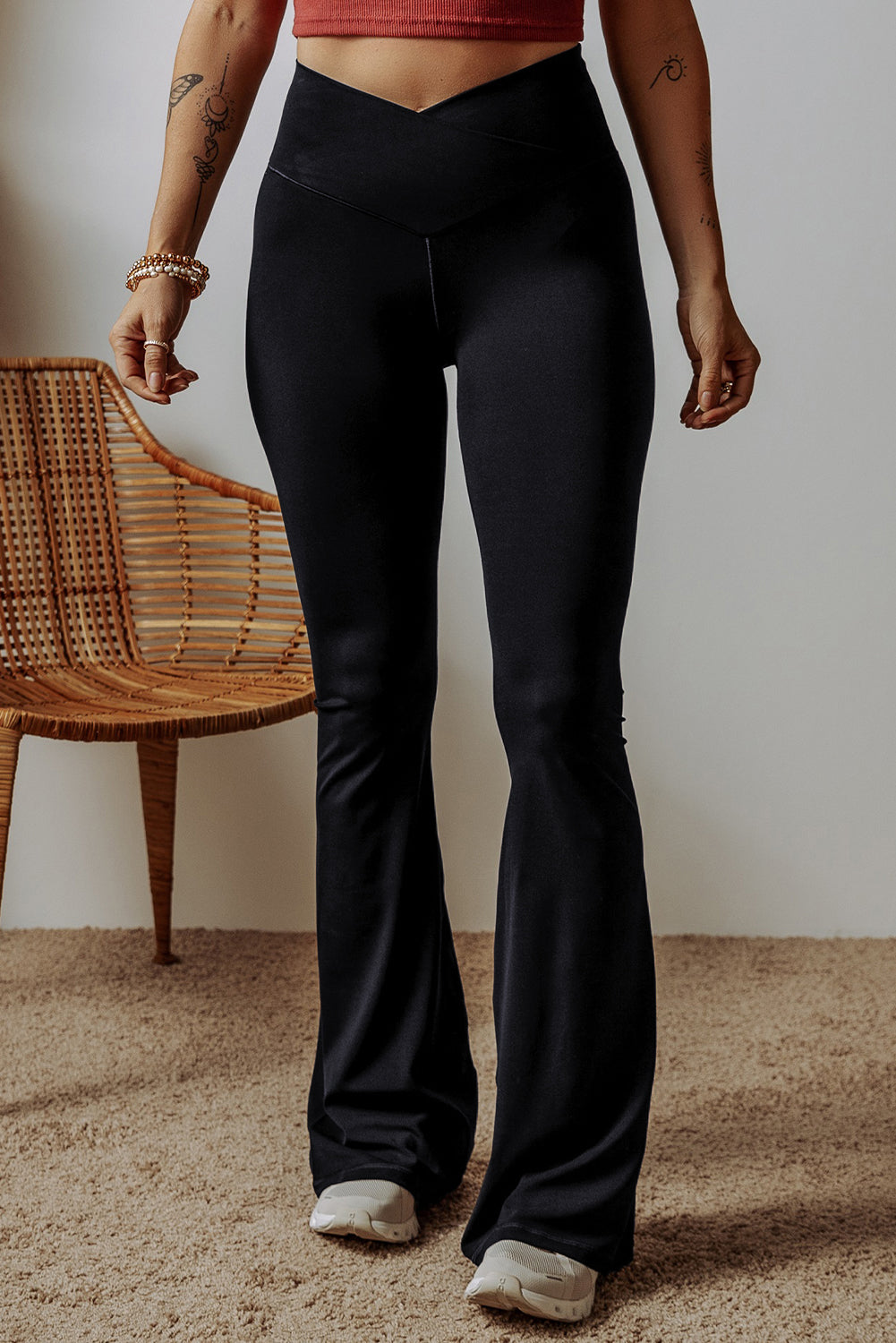 Legging évasé taille haute en forme de V