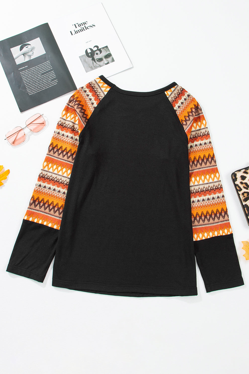 T-shirt a manches longues et patchwork raglan a imprimé géométrique