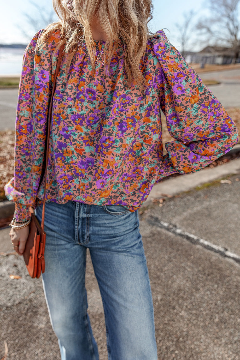 Blouse à col rond à volants et manchettes froncées à imprimé floral