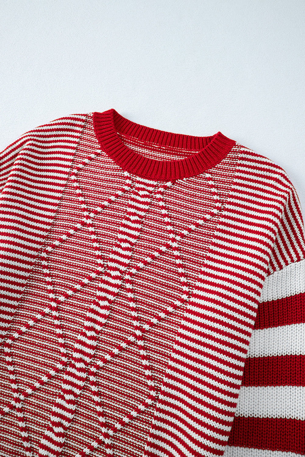 Pull texturé géométrique à épaules tombantes