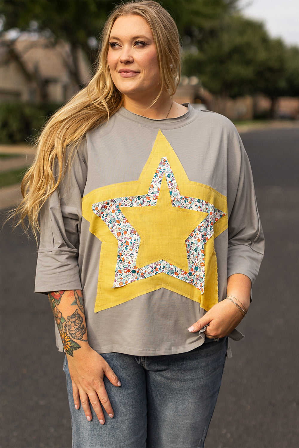 Haut a Manches 3/4 a Motif Floral et Étoile de Grande Taille