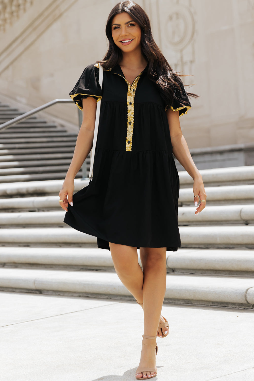 Robe chemise à manches bouffantes et bordure en sequins pour le jour du match