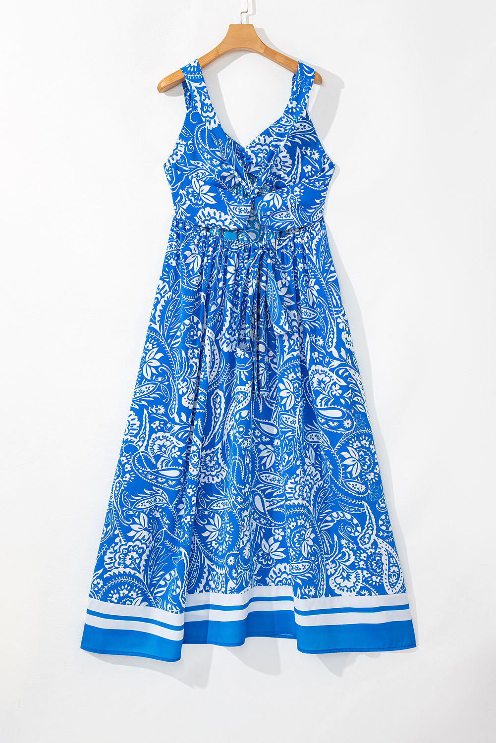 Robe longue dos nu croisée à col en V et motif cachemire