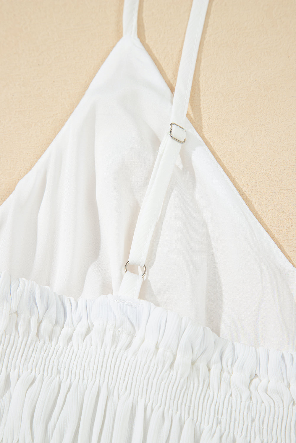 Robe longue élégante à bretelles spaghetti et taille haute