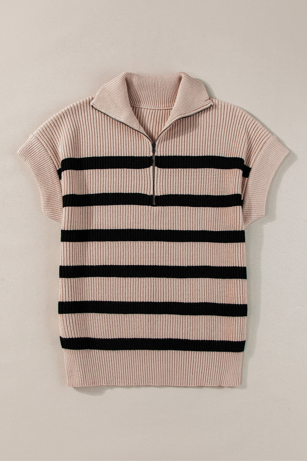Pull a manches courtes et col zippé