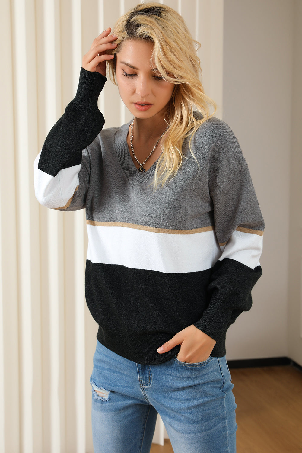 Pull a col en V color block