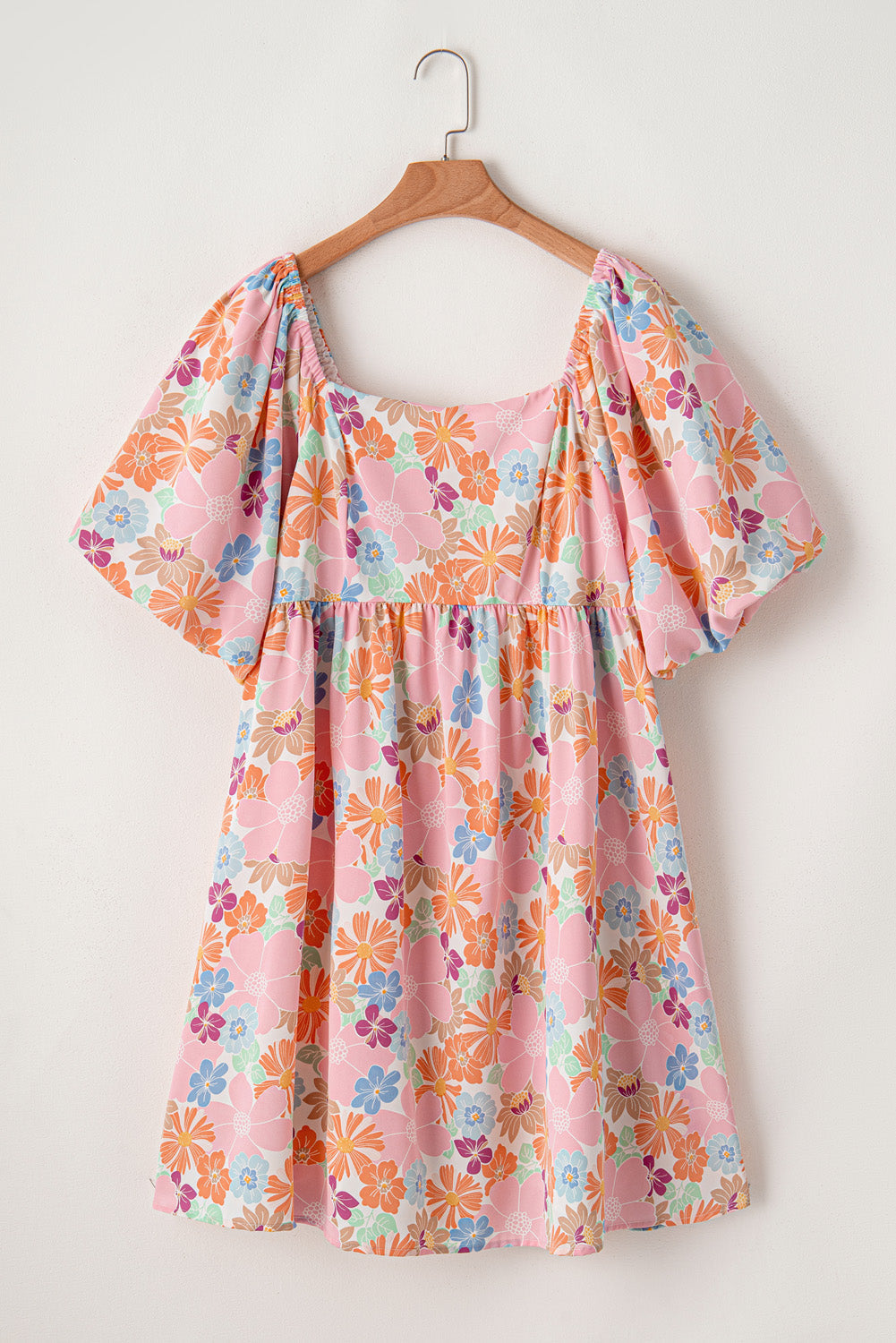 Robe babydoll fleurie à manches bouffantes et col carré