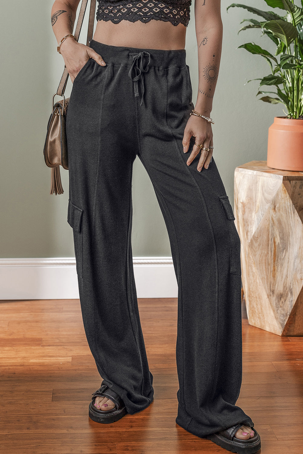 Pantalon de survêtement avec poches cargo et cordon de serrage