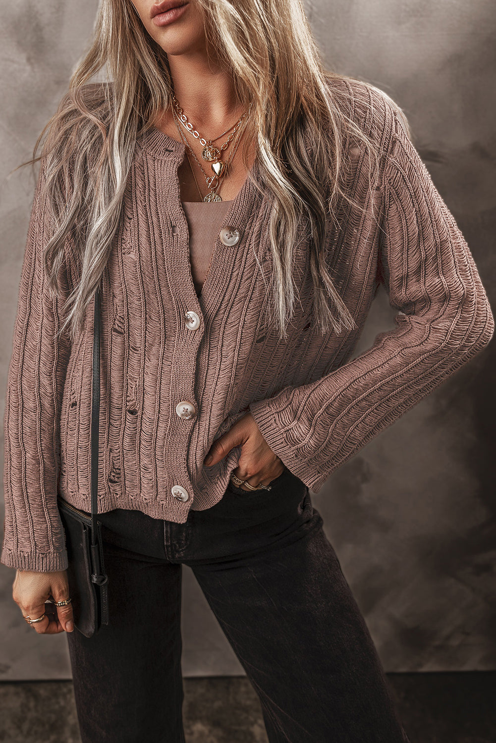 Cardigan boutonné en tricot texturé découpé